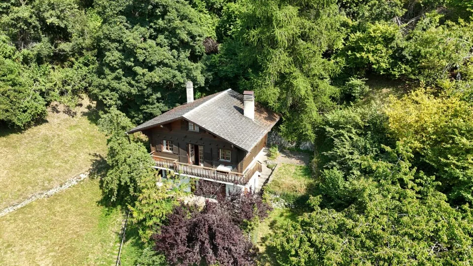 Chalet ad Isérables in un'oasi di pace!