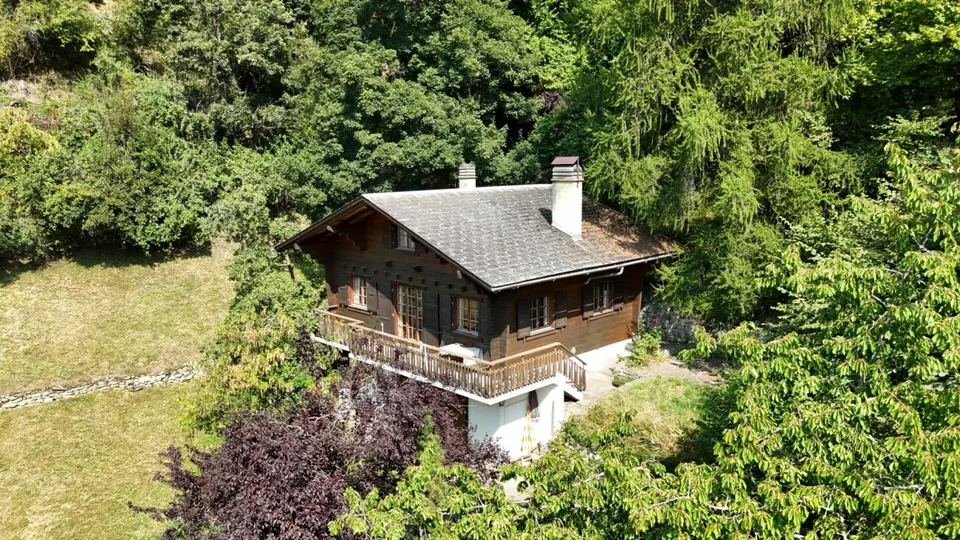 Chalet ad Isérables in un'oasi di pace!