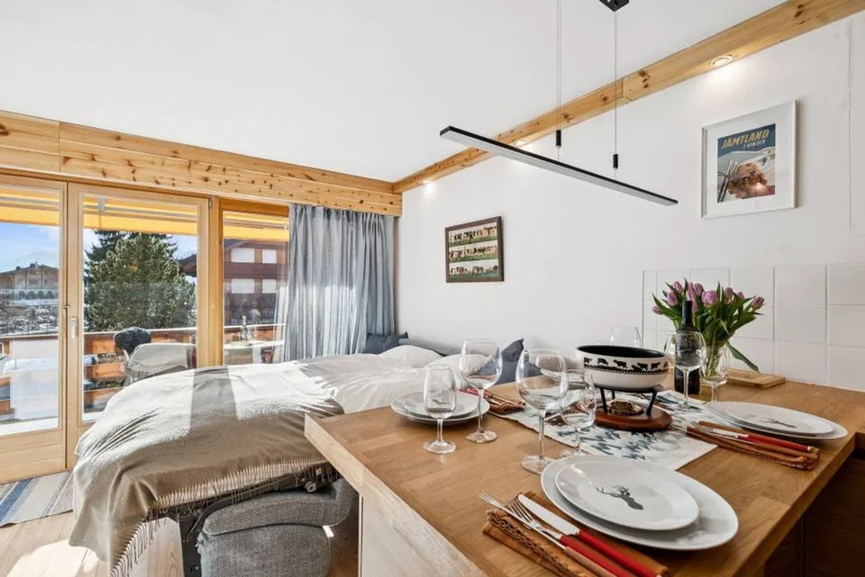 Améthyste 10 - Renovierte Wohnung mit Balkon in Roche Grises