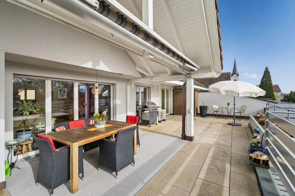 5.5-Zimmerwohnung mit grosser Terrasse in Dottikon
