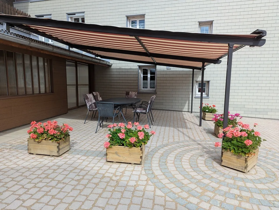 Alte renovierte Mietshaus mit Mieteinnahmen von ca. CHF 52'000.-