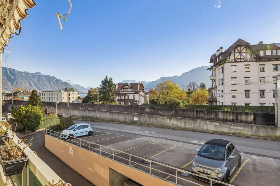 Appartamento con 4,5 locali e balcone – foto 9 di 11