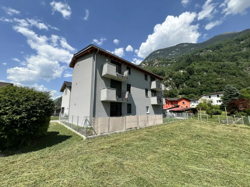 Mehrfamilienhaus mit 5 Wohnungen à 2,5 Zimmer