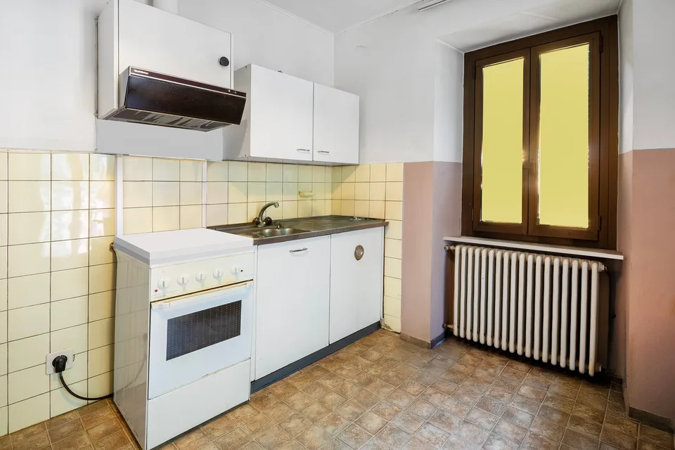 Casa con due appartamenti e potenziale di valorizzazione