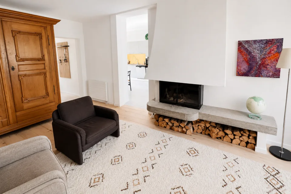 Einzeln stehende Villa mit Charakter und zwei geräumigen Wohnungen in der Nähe der Stadtmitte – Foto 10 von 30