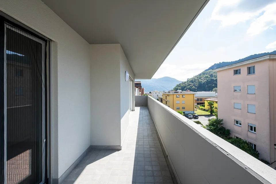 Elegantes Ferienhaus!!! Elegantestes Dachgeschoß mit 4.5 Zimmern und Panoramablick in Caslano – Foto 15 von 19
