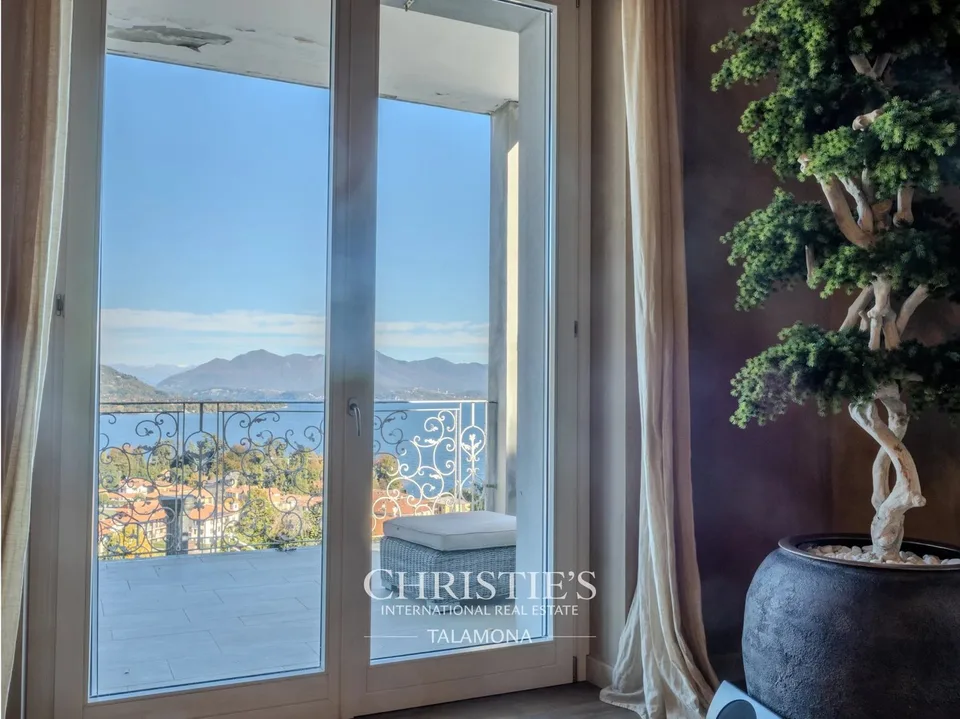 Prestigevilla mit Panoramablick auf den Lago Maggiore ? Meina