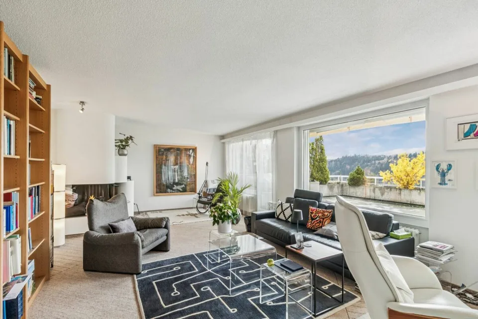 Ferienfeeling garantiert - Grosszügige Terrassenwohnung mit Weitblick
