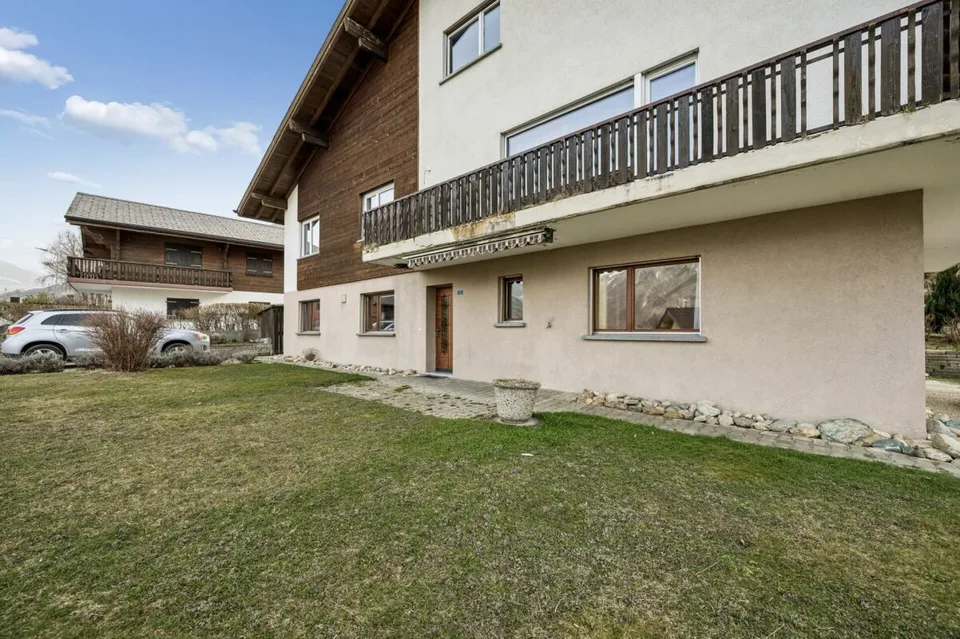4.5-Zimmer-Gartenwohnung mit Top-Aussicht – Foto 11 von 13