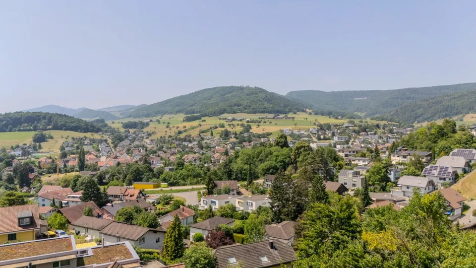 Un foyer au-dessus des toits d'Erlinsbach – photo 14 sur 31