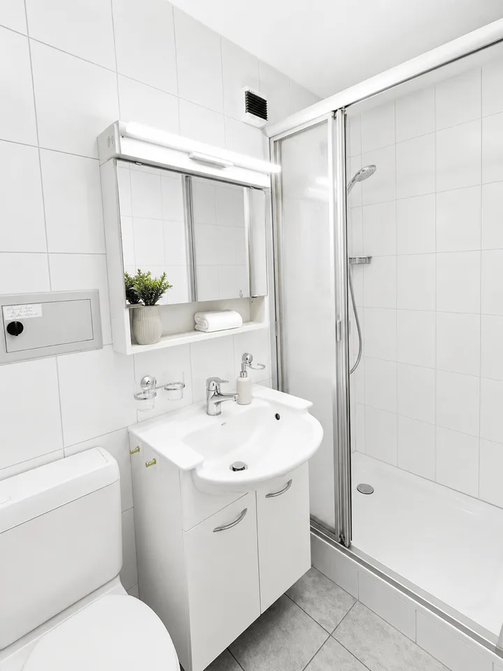 RESERVIERT: Möbliertes Ferien-Studio mit Ski-in, Balkon und Parkplatz