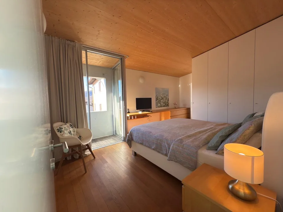 Moderna Casa Unifamiliare con grande terrazza – photo 10 of 18