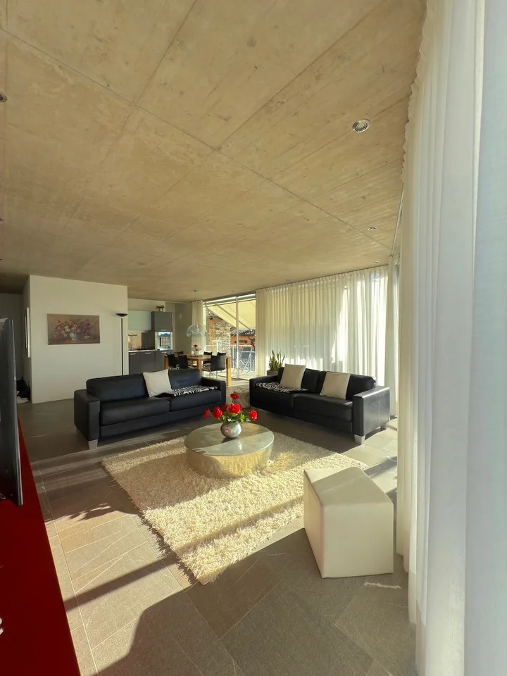 Moderna Casa Unifamiliare con grande terrazza
