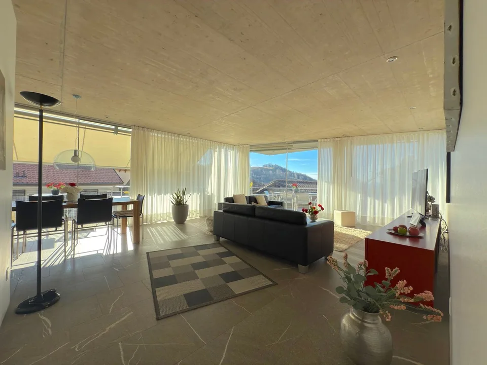Moderna Casa Unifamiliare con grande terrazza
