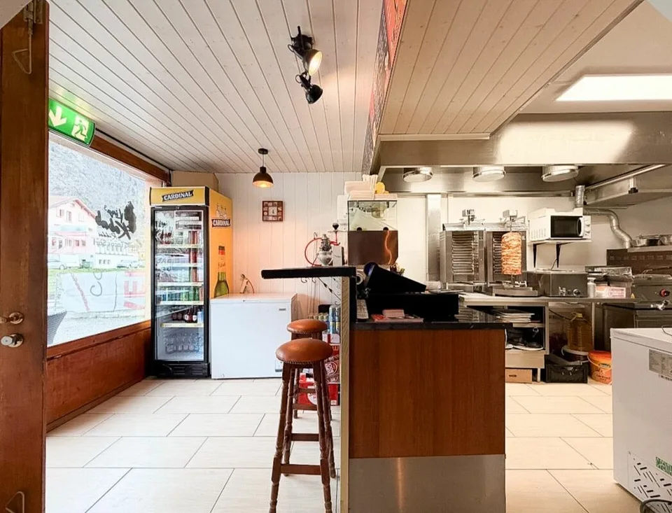 Strategisches Renditeobjekt mit 6% Rendite im Zentrum von Riddes – Foto 10 von 13
