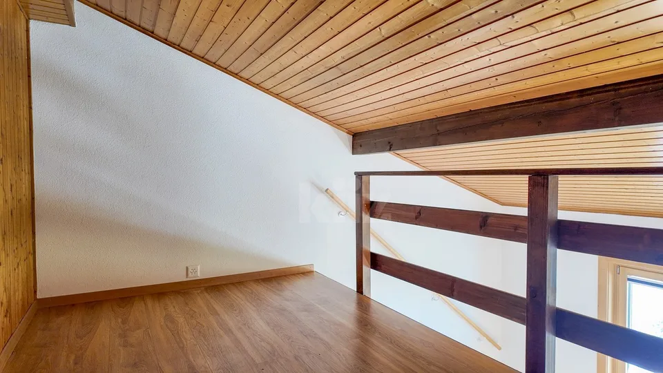 Familienvilla mit großem Garten und freier Aussicht – Foto 10 von 13
