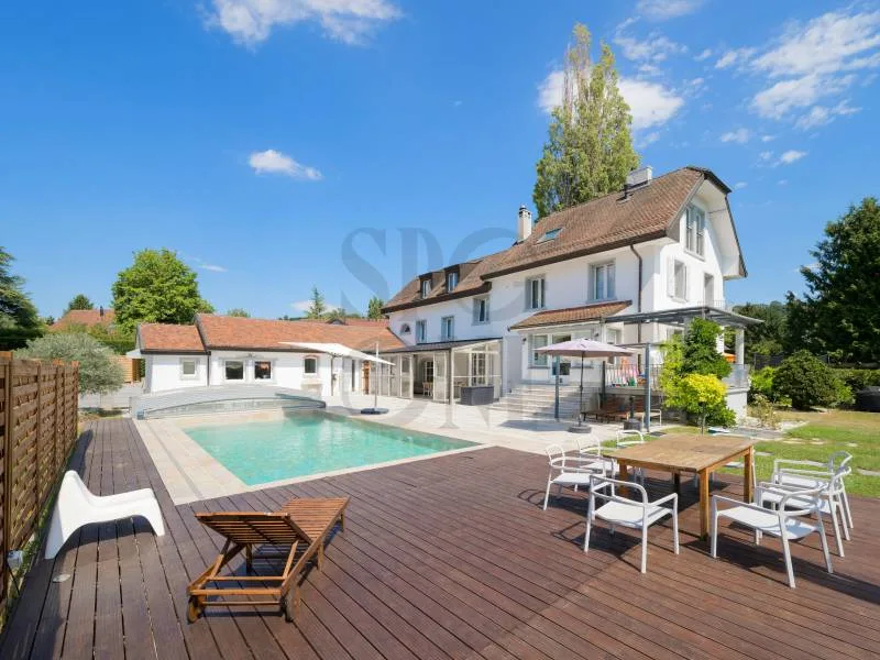 Maison élégante et spacieuse, rénovée avec soin