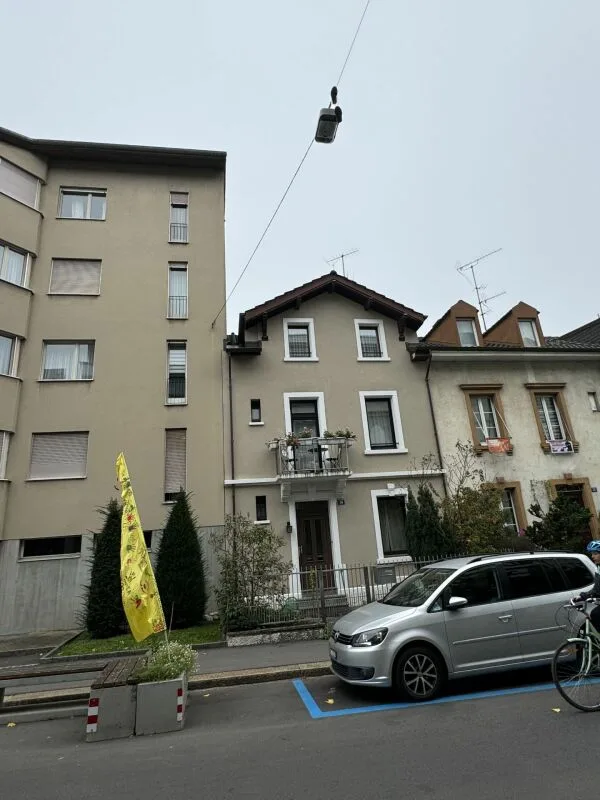 Renoviertes 6-Zimmer-Stadthaus mit schönem Garten