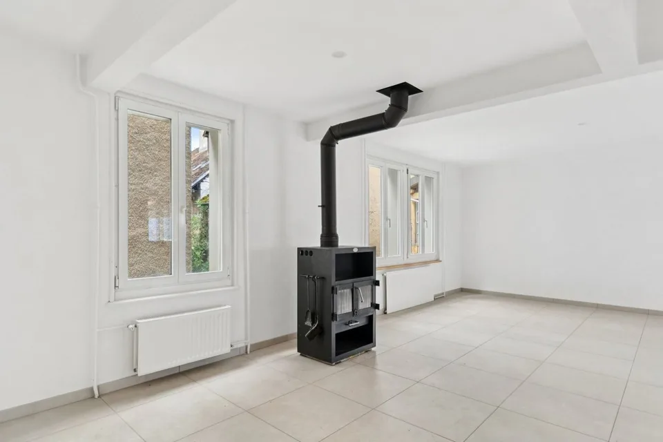 Haus im Stadtzentrum von Môtiers, ideal für eine große Familie – Foto 13 von 13