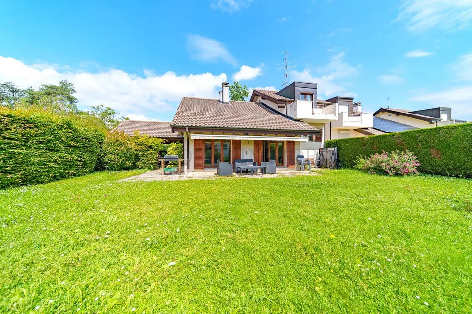 Villa 6 chambres à 800 m du lac !