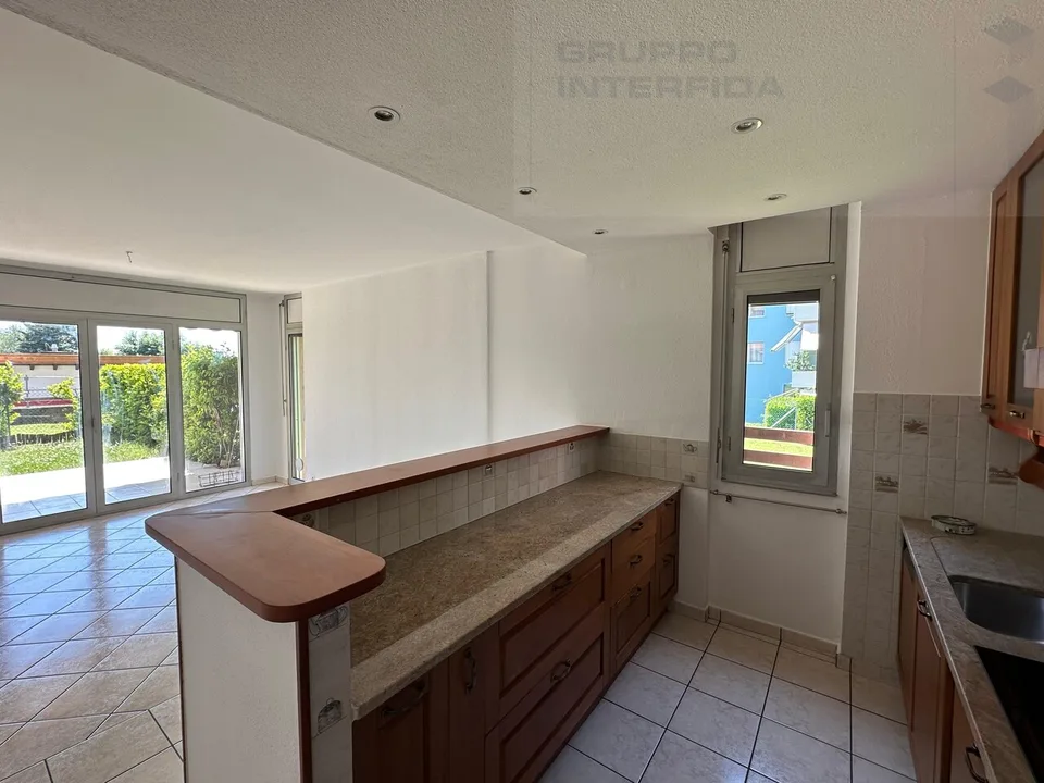 4.5 LOCALI CON GIARDINO E PISCINA CONDOMINIALE – Foto 6 von 13