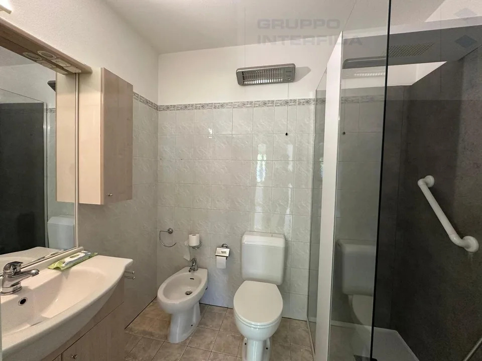 4.5 LOCALI CON GIARDINO E PISCINA CONDOMINIALE – Foto 13 von 13