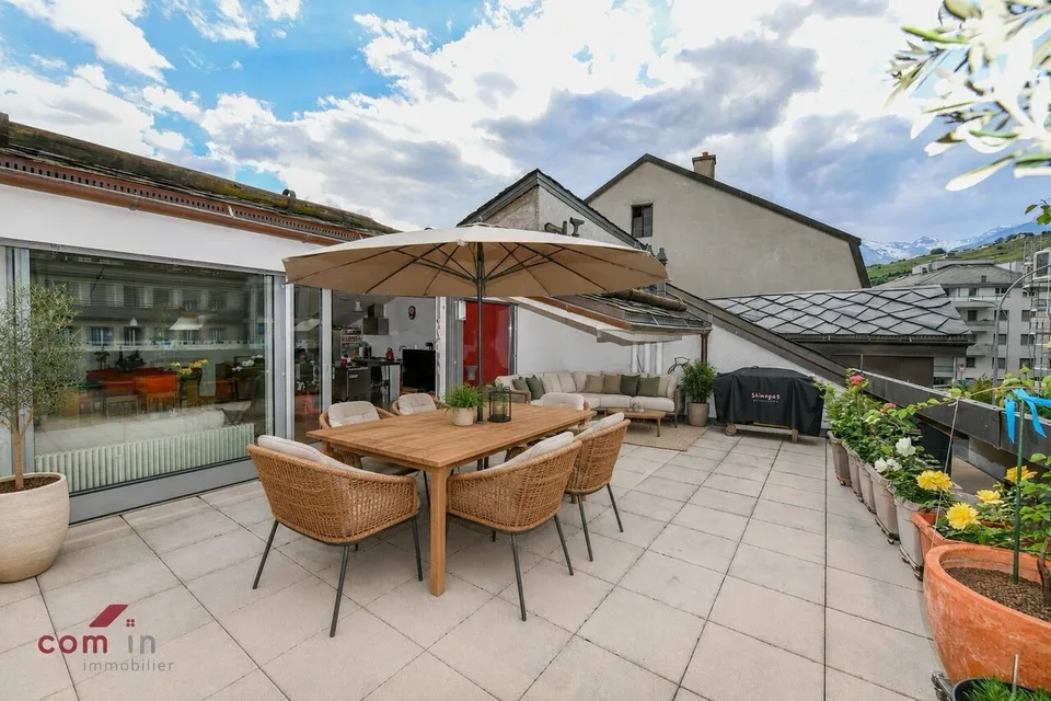 SION, ATTIQUE duplex de 6,5 pces terrasse de 48 m2 - Vieille ville