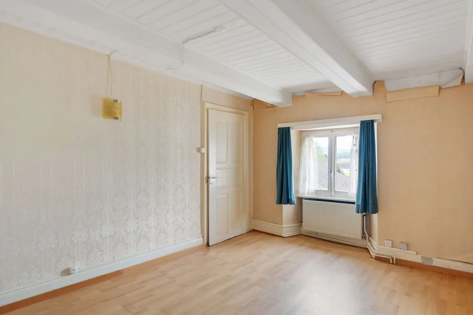 Grande maison de village de 8.5 pièces avec locaux annexes à Bonfol – photo 8 sur 13