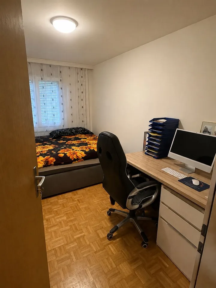 Charmant appartement 4,5 pièces à Bülach – Rénové et prêt à être occupé – photo 9 sur 12