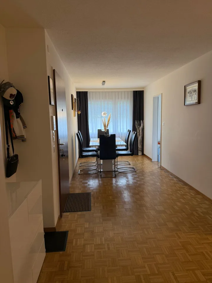 Affascinante appartamento di 4,5 locali a Bülach – Ristrutturato e pronto per essere occupato
