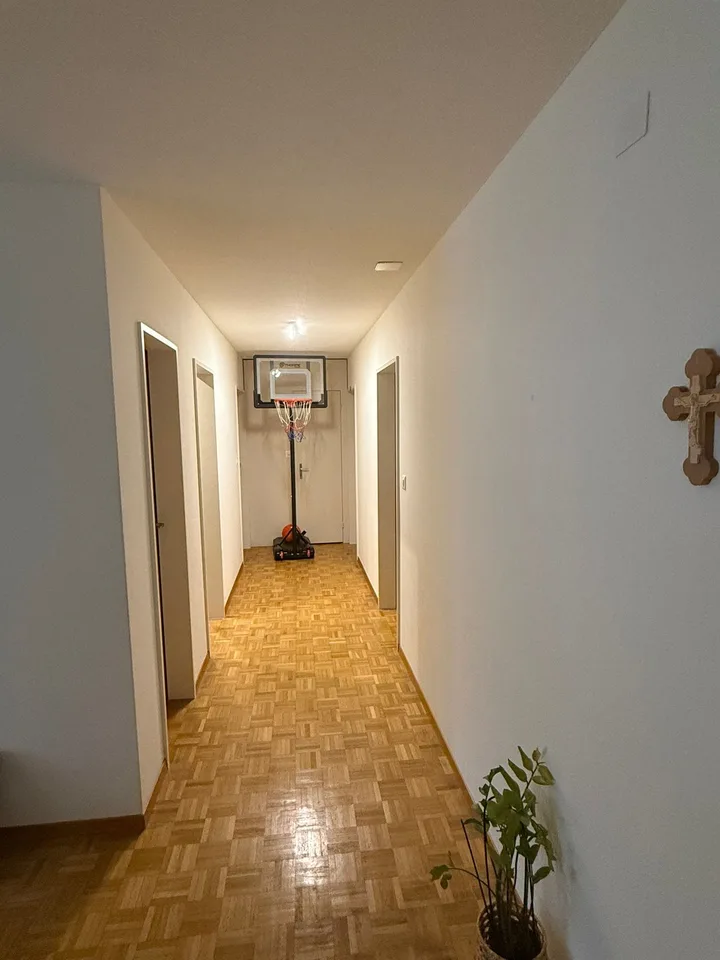 Charmant appartement 4,5 pièces à Bülach – Rénové et prêt à être occupé – photo 6 sur 12
