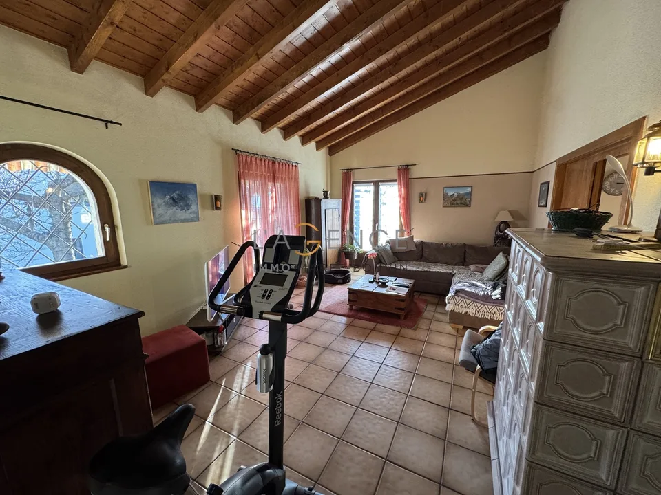 Einfamilienhaus auf einem 836M2 großen Grundstück