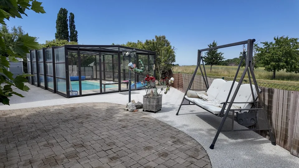 Prachtvolles Landhaus mit Garten und Pool