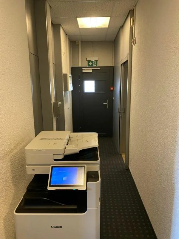 Peseux - Großer Raum für Büros, Gesundheitskabinett, Handel – Foto 10 von 16