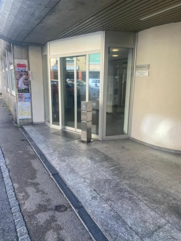 Peseux - Großer Raum für Büros, Gesundheitskabinett, Handel – Foto 12 von 16