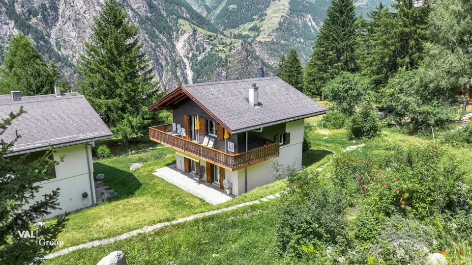 Alpines Lebensgefühl auf 1'560 m ü. M. - Rückzugsort mit Weitblick nahe Grächen