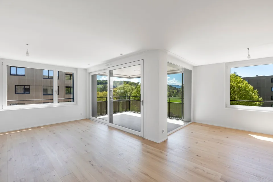 Bel appartement lumineux de 4,5 pièces avec vue et dégagement