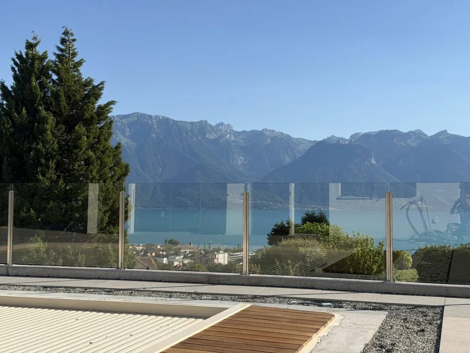 Villa indipendente 5.5 locali a St-Légier-La Chiésaz
