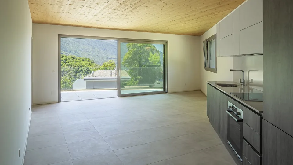 2.5 locali moderni con ampio balcone | Moderne 2.5-Zimmer-Wohnung mit