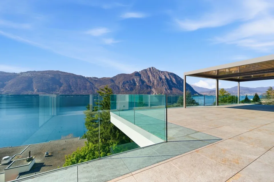 Residenza Ceresio 52: attico con grande terrazza panoramica