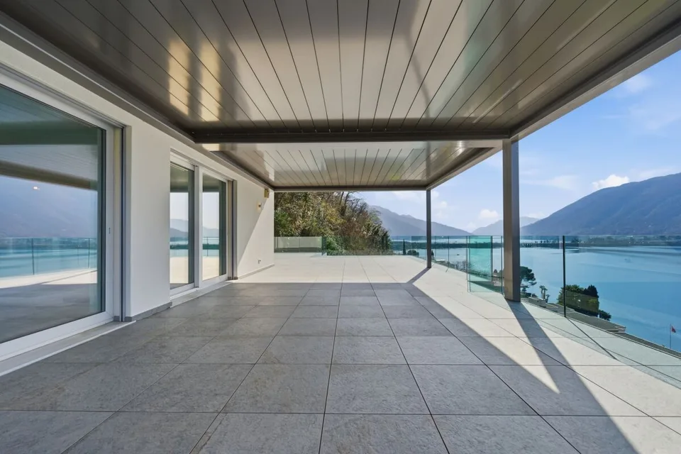 Residenza Ceresio 52: attico con grande terrazza panoramica
