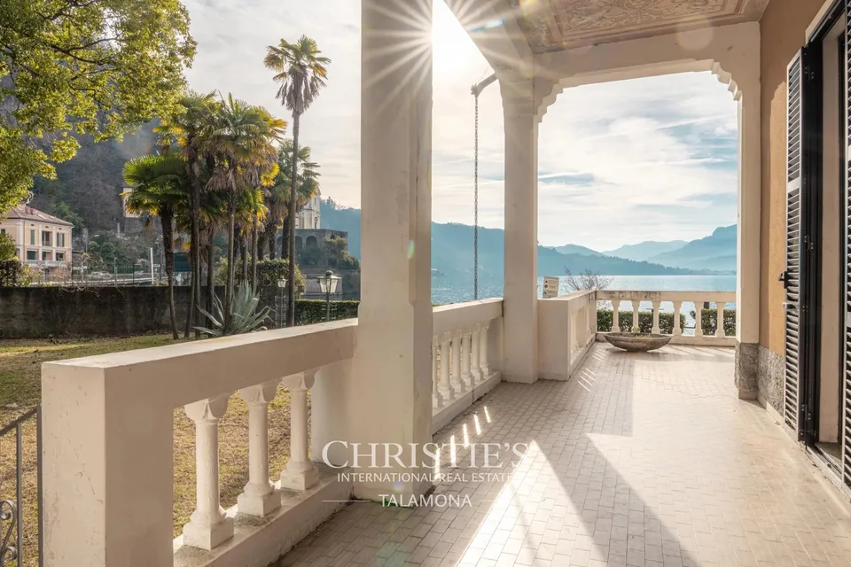 Villa lacustre con giardino e accesso diretto all'acqua sul Lago Maggiore, Maccagno – foto 13 di 13