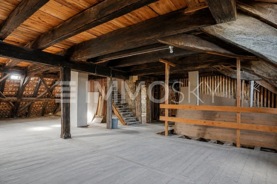 House with great development potential