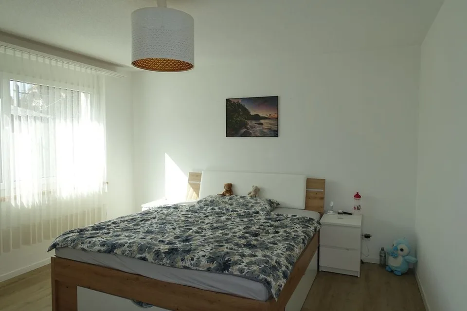 Bévilard - Prächtige 4,5-Zimmer-Wohnung mit Balkon und überdachtem Parkplatz