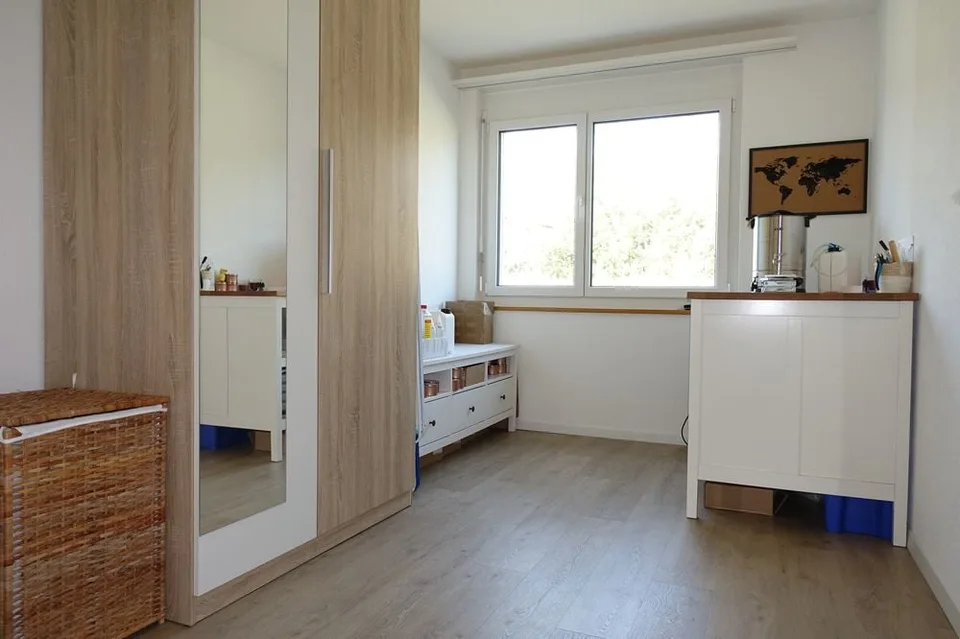 Bévilard - Prächtige 4,5-Zimmer-Wohnung mit Balkon und überdachtem Parkplatz
