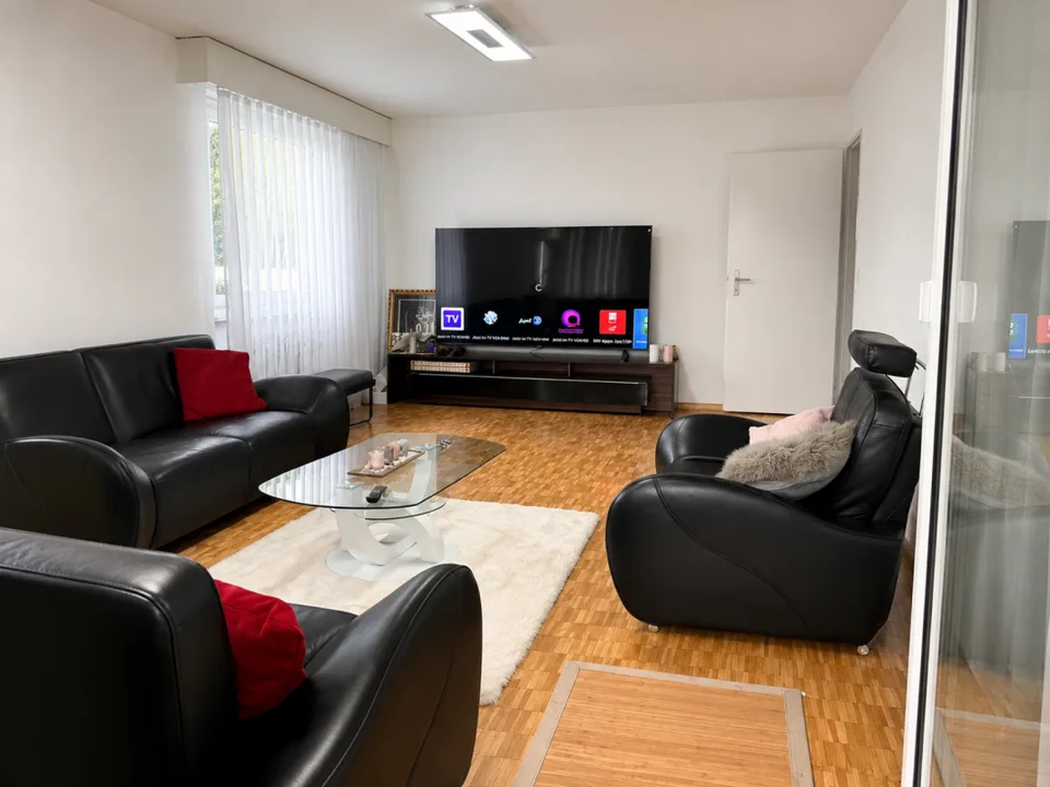 Appartamento luminoso 4.5 locali in un quartiere familiare