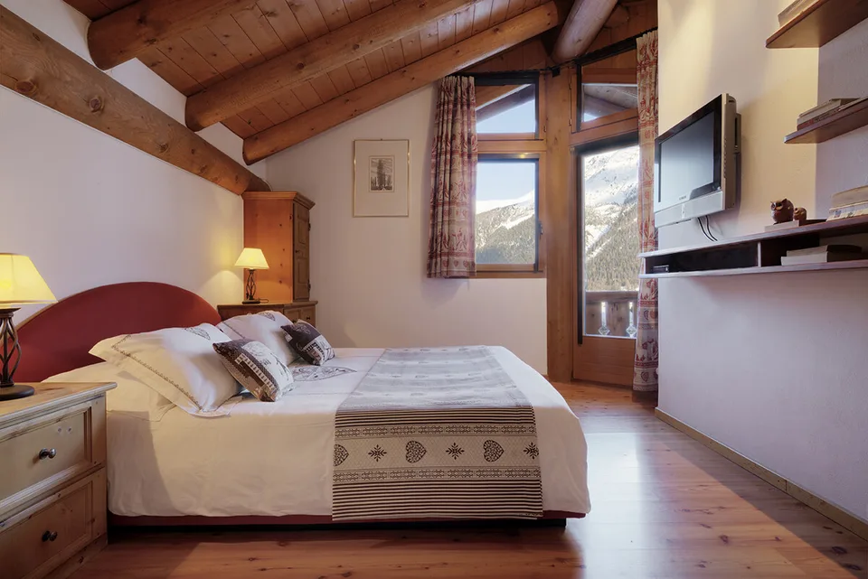 La Punt Chamues-ch: villa di 10 camere con vista sulla montagna e 5 posti auto