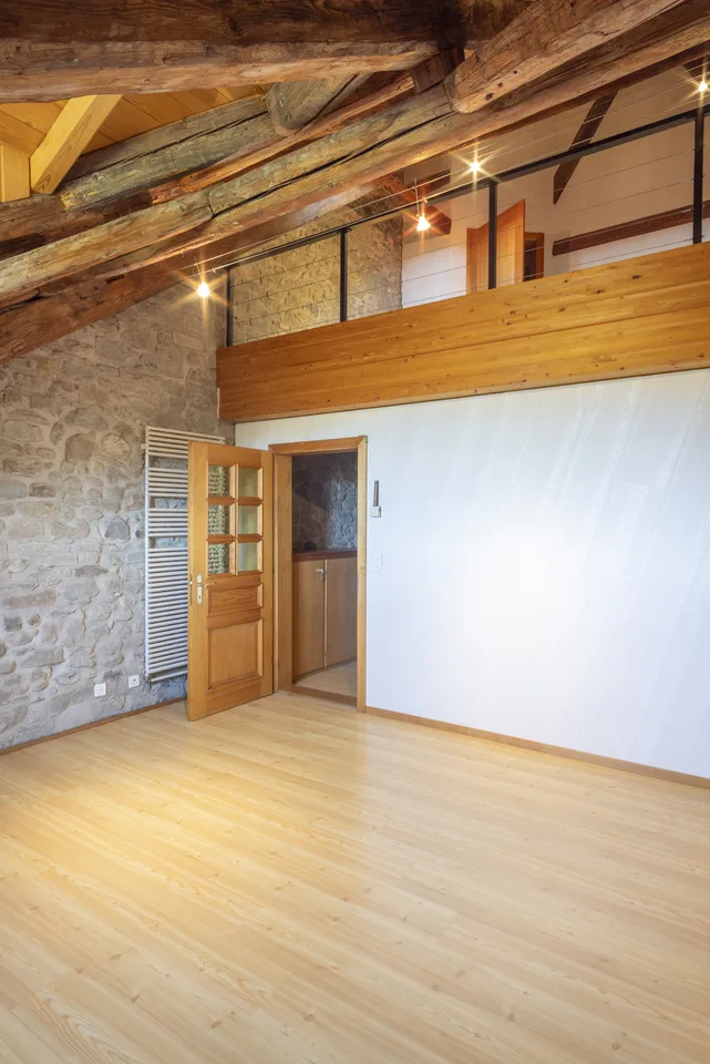 Casa in città di Romont sulle mura – foto 9 di 13