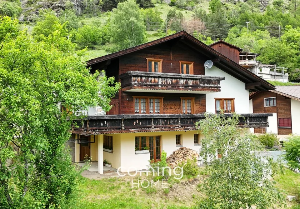 Einfamilienhaus mit Charakter in Stalden - Bergsicht, Garten und Potenzial für mehrere Einheiten
