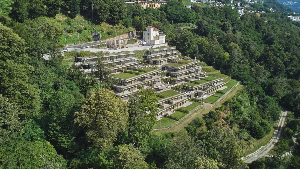 Moderno Appartamento con Ampia Terrazza e Giardino